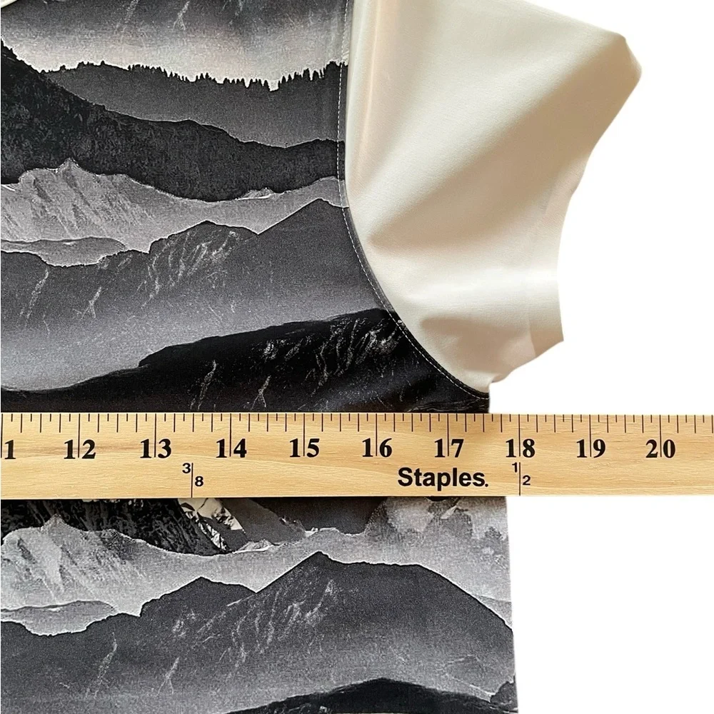 Lululemon‎ Short Sleeve Top 4 Snapshot White Gray Mountain Graphic Athletic Tee